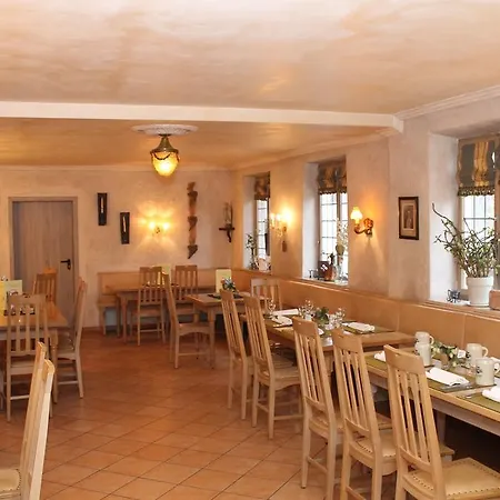 Schlossgasthof Strasser Hotel Zusmarshausen